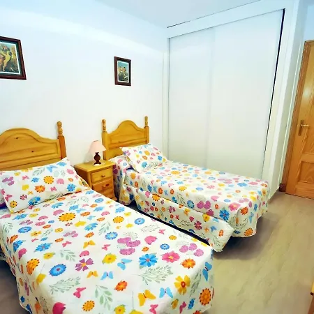 Junto Al Mar Piscina Solo Familias Apartment *
