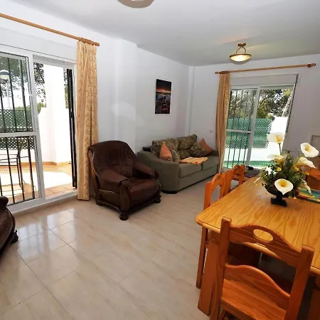 Apartment Junto Al Mar Piscina Solo Familias *