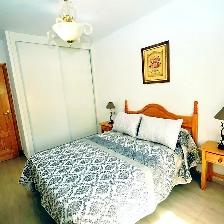 Apartment Junto Al Mar Piscina Solo Familias