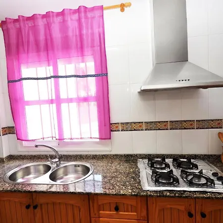 Apartment Junto Al Mar Piscina Solo Familias *